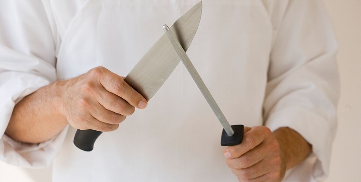 Infografía: ¿Qué debes tomar en cuenta al comprar cuchillería profesional?